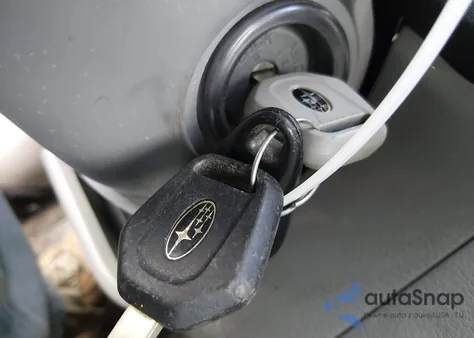 2011 Subaru Forester 2.5X Premium из США, поврежденный, VIN JF2SHADCXBH748689